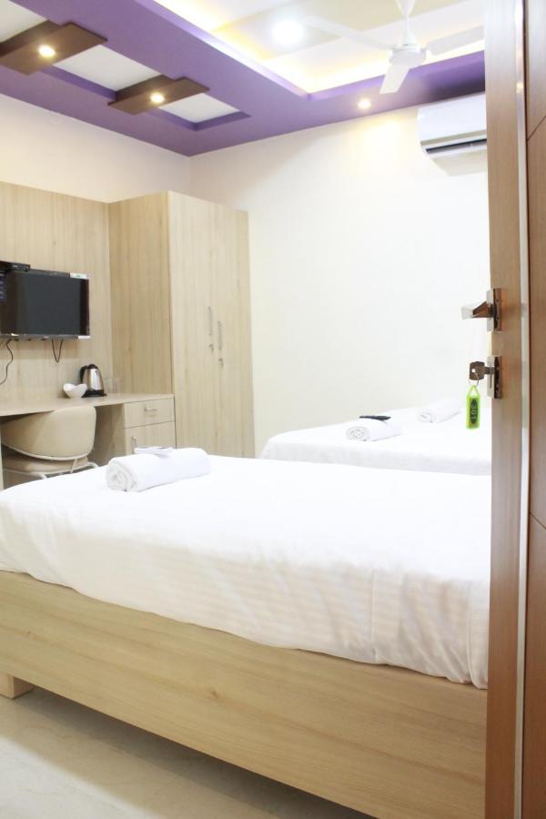 Jfive Residency Hotel Chennai Exterior foto