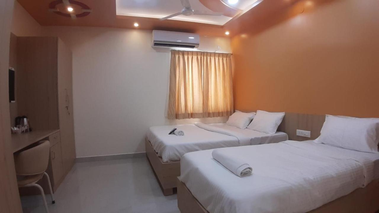 Jfive Residency Hotel Chennai Exterior foto