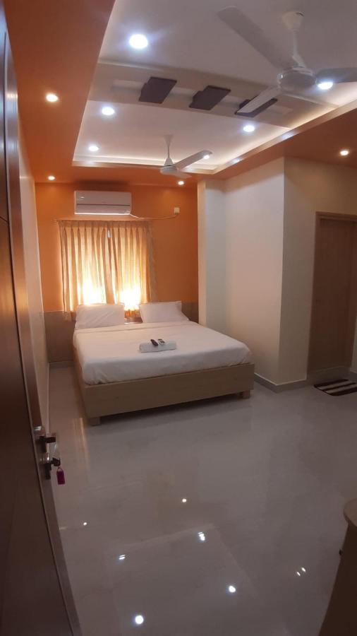 Jfive Residency Hotel Chennai Exterior foto